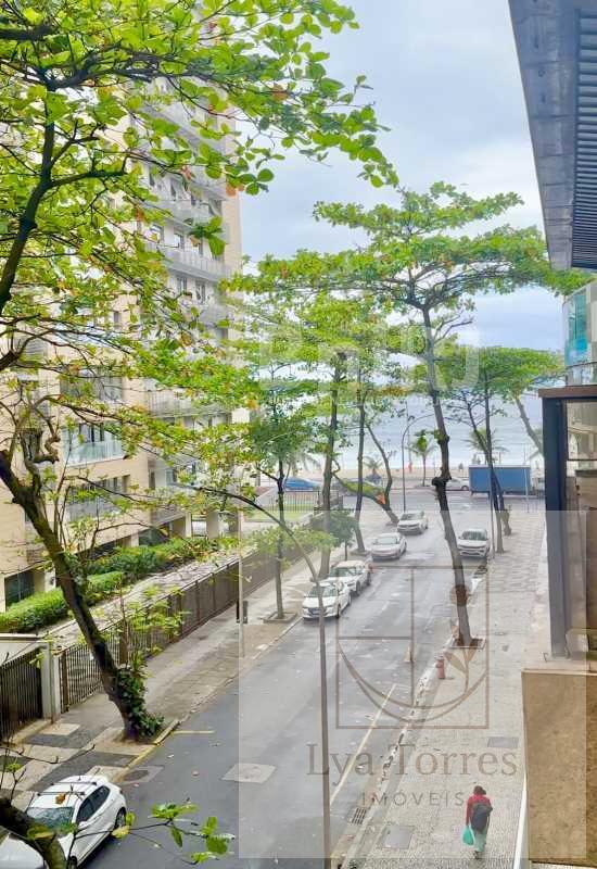 Apartamento de 4 quartos no Leblon
