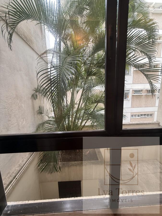 Apartamento de 4 quartos no Leblon