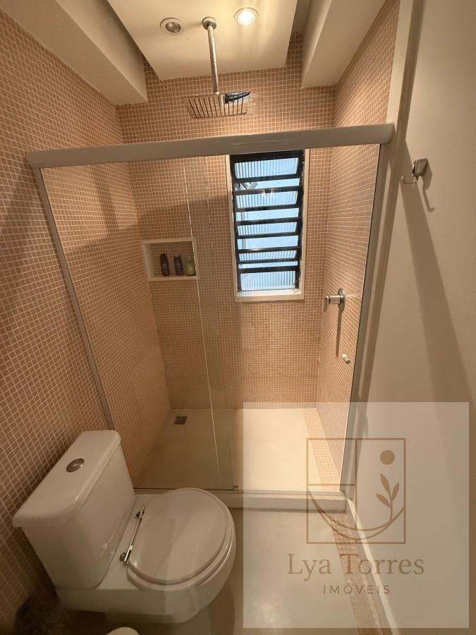 Apartamento de 4 quartos no Leblon