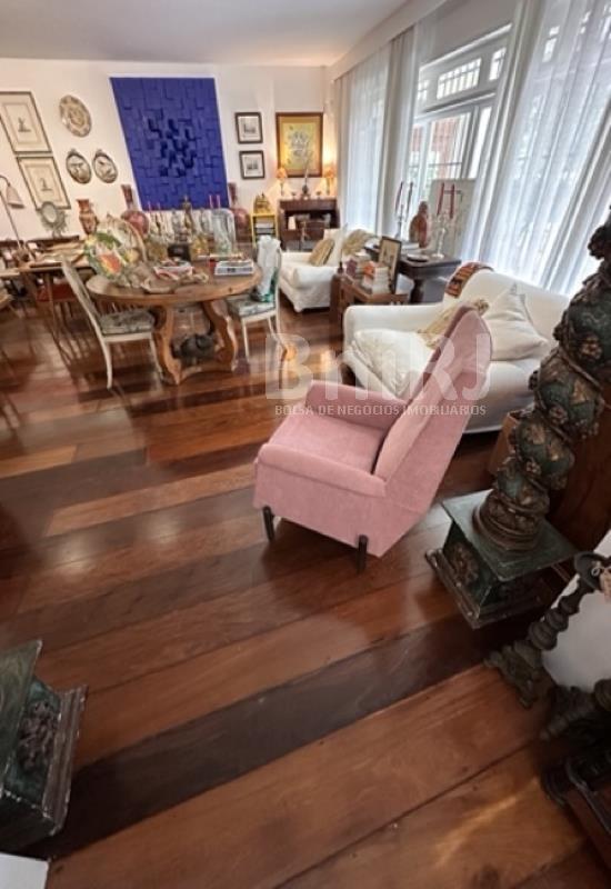 Casa em Condomínio de 7 quartos no Cosme Velho