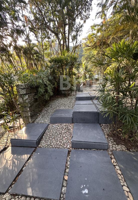 Casa em Condomínio de 4 quartos no Barra da Tijuca