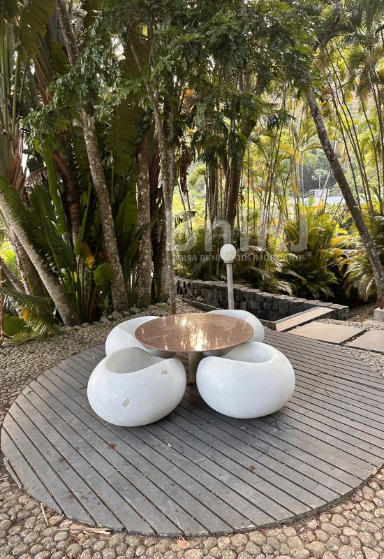 Casa em Condomínio de 4 quartos no Barra da Tijuca