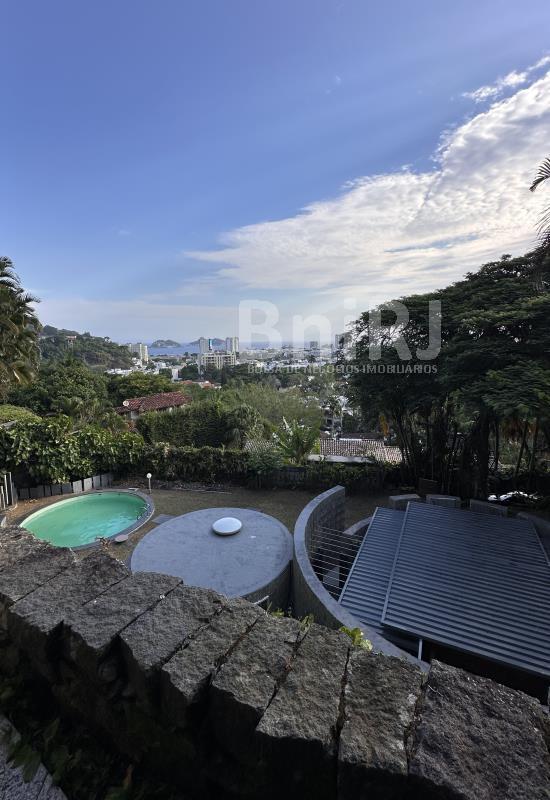 Casa em Condomínio de 4 quartos no Barra da Tijuca