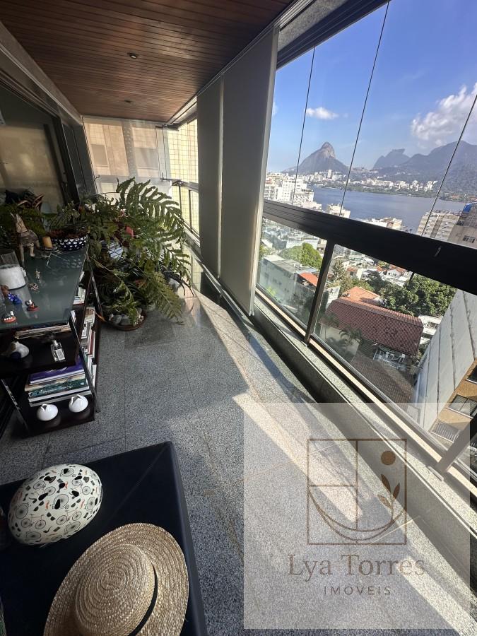 Apartamento de 4 quartos no Lagoa