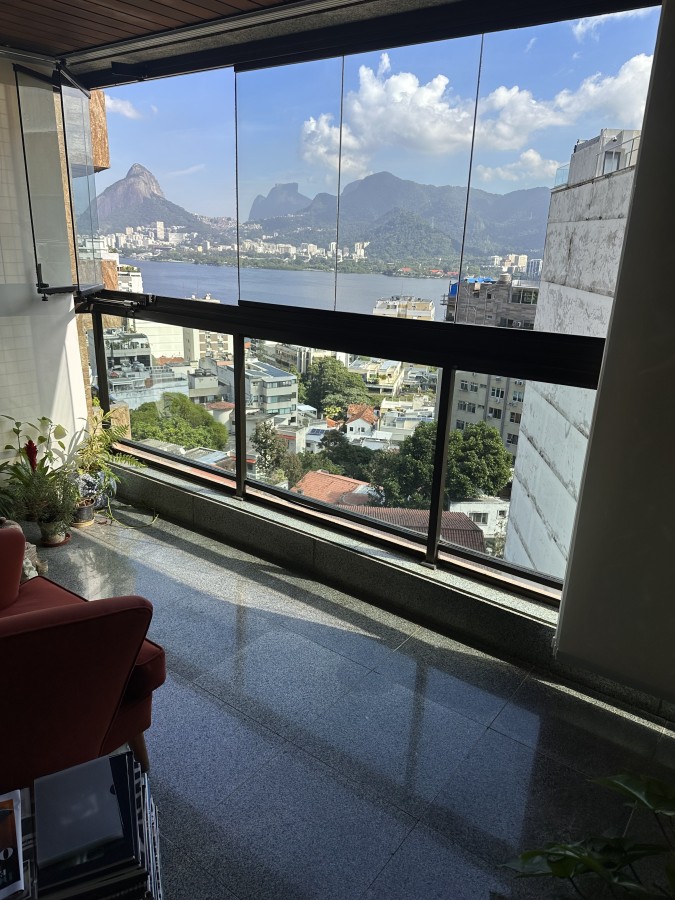 Apartamento de 4 quartos no Lagoa
