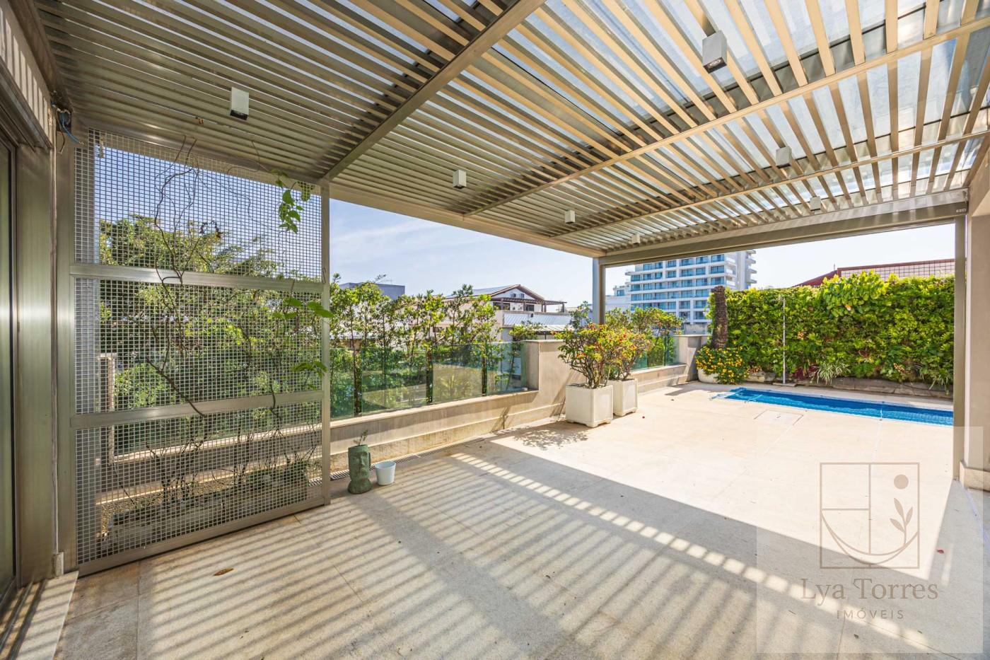 Cobertura de 4 quartos no Barra da Tijuca