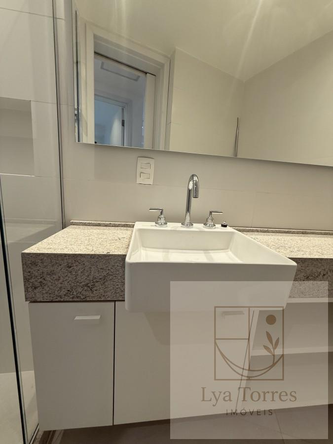 Apartamento de 2 quartos no Jardim Botânico
