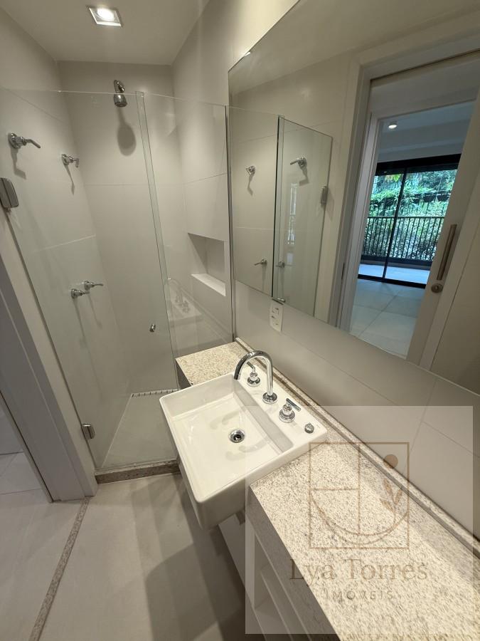 Apartamento de 2 quartos no Jardim Botânico
