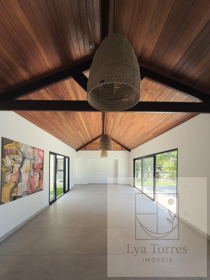 Casa em Condomínio de 4 quartos no Praia Rasa
