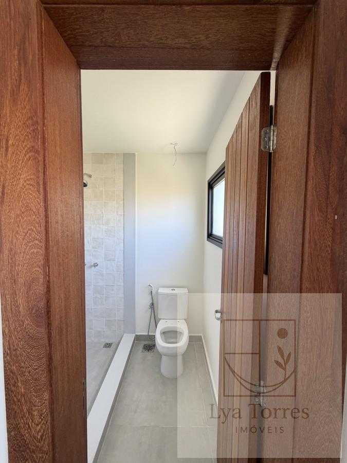 Casa em Condomínio de 4 quartos no Praia Rasa