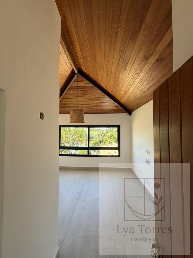 Casa em Condomínio de 4 quartos no Praia Rasa