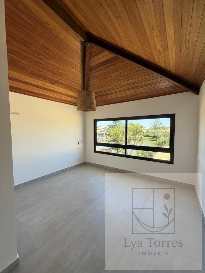 Casa em Condomínio de 4 quartos no Praia Rasa