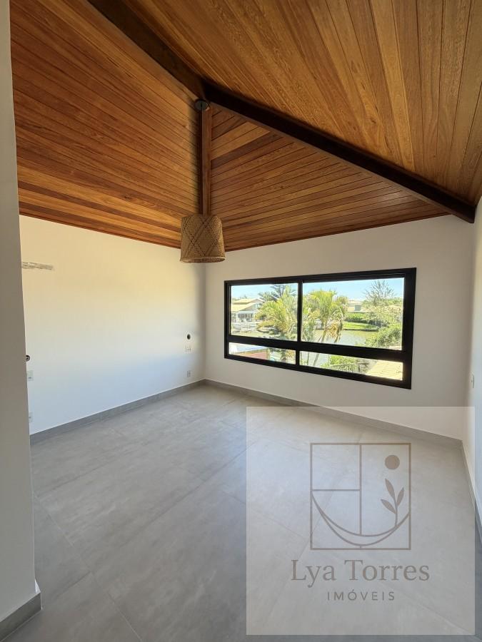 Casa em Condomínio de 4 quartos no Praia Rasa