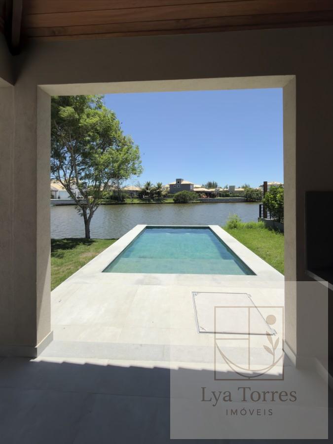 Casa em Condomínio de 4 quartos no Praia Rasa