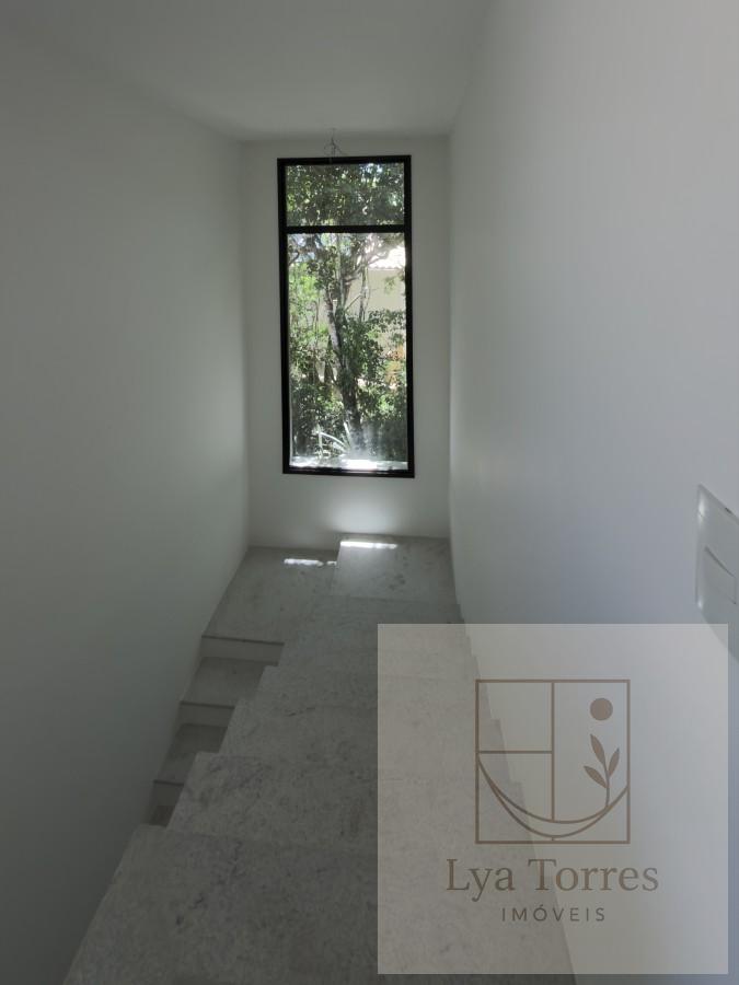 Casa em Condomínio de 4 quartos no Praia Rasa
