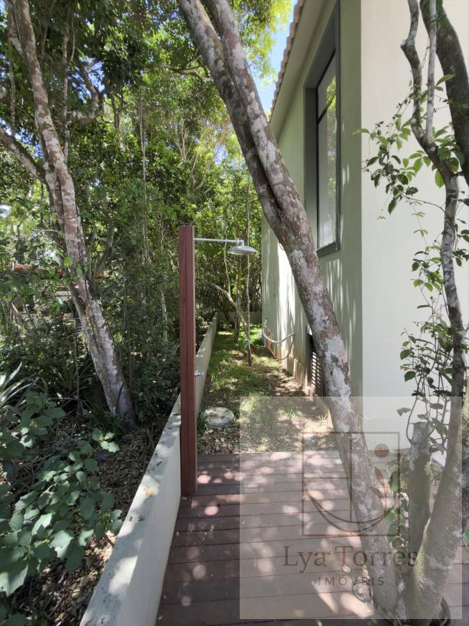 Casa em Condomínio de 4 quartos no Praia Rasa