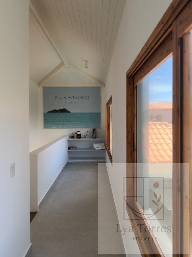 Casa em Condomínio de 4 quartos no Praia Rasa