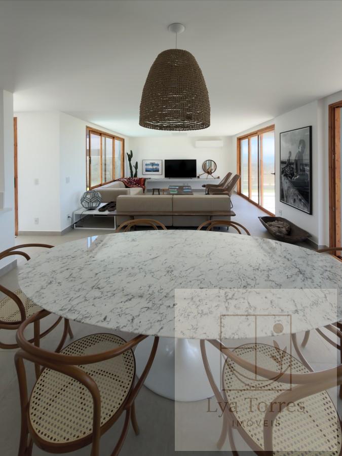 Casa em Condomínio de 4 quartos no Praia Rasa