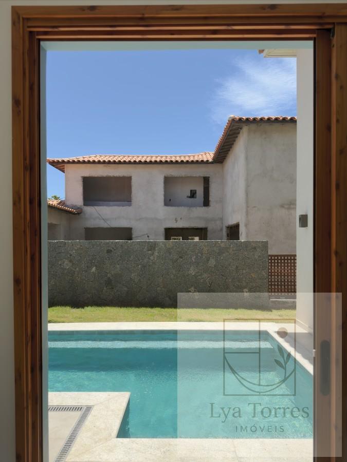 Casa em Condomínio de 4 quartos no Praia Rasa