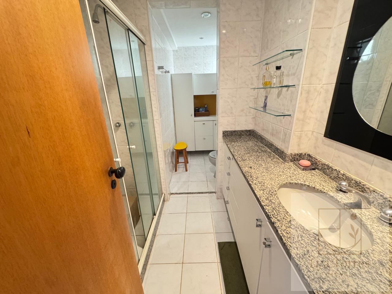 Apartamento de 3 quartos no Leblon