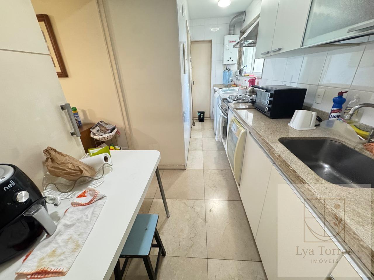Apartamento de 3 quartos no Leblon
