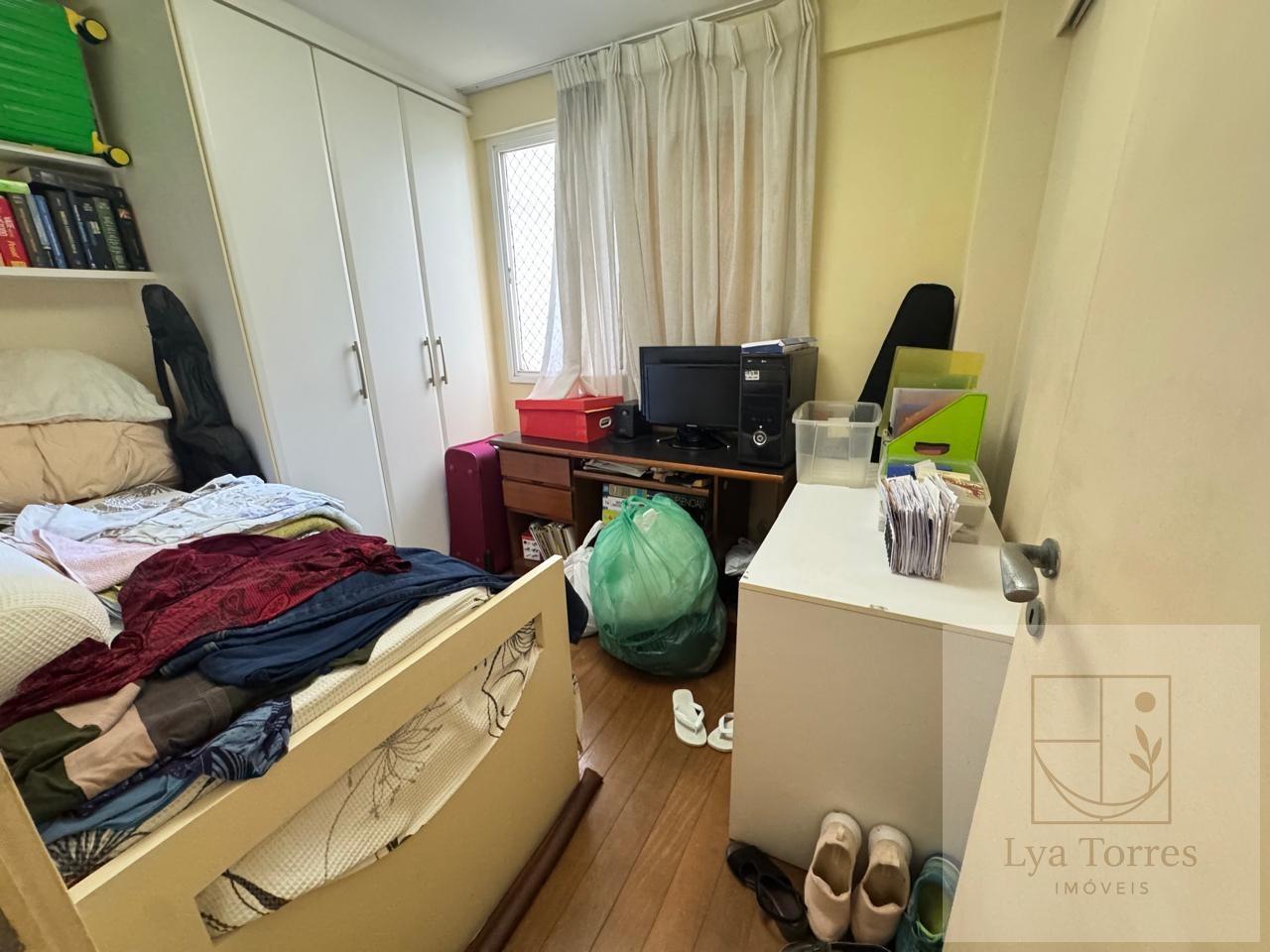 Apartamento de 3 quartos no Leblon