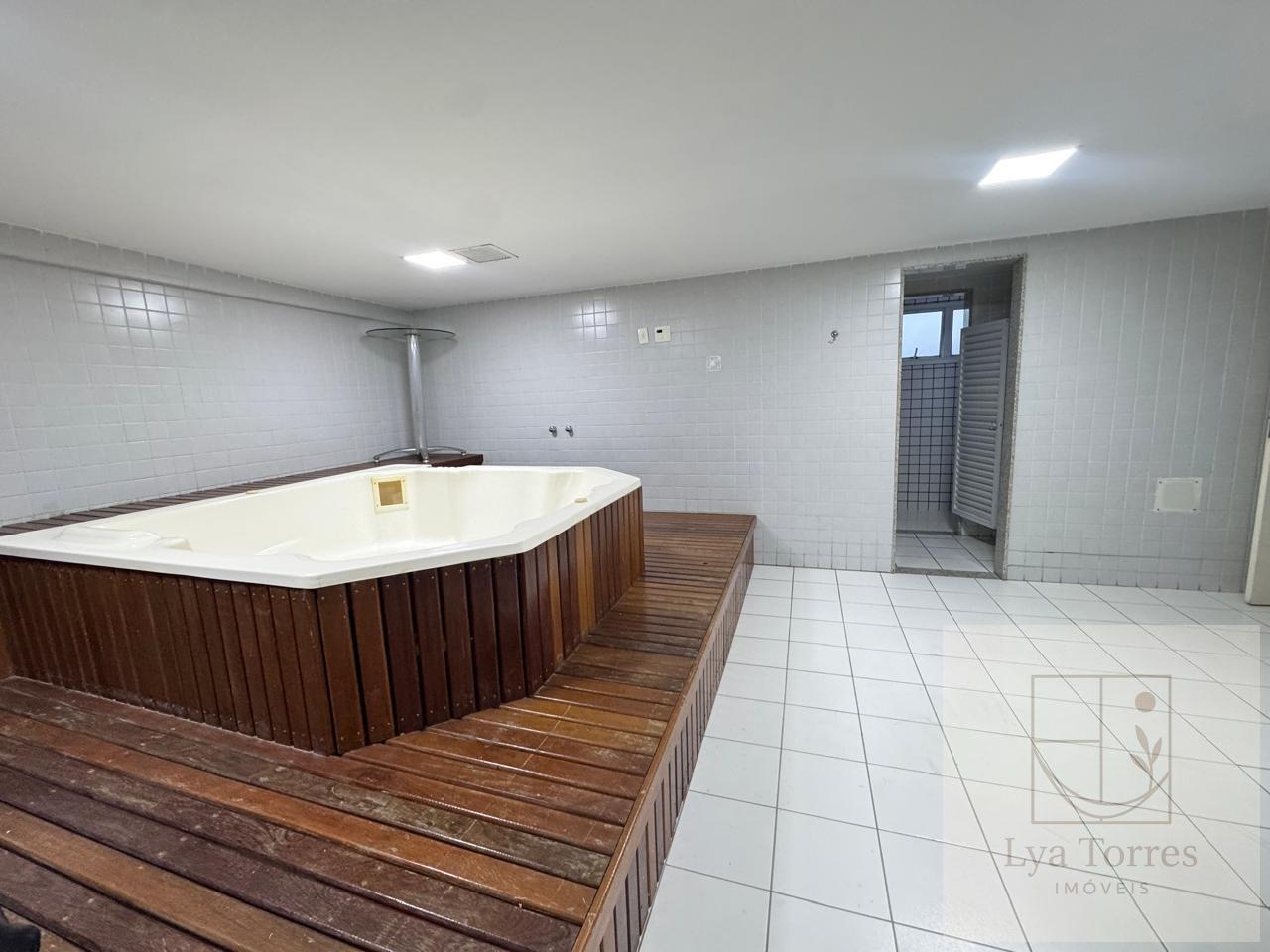 Apartamento de 3 quartos no Leblon