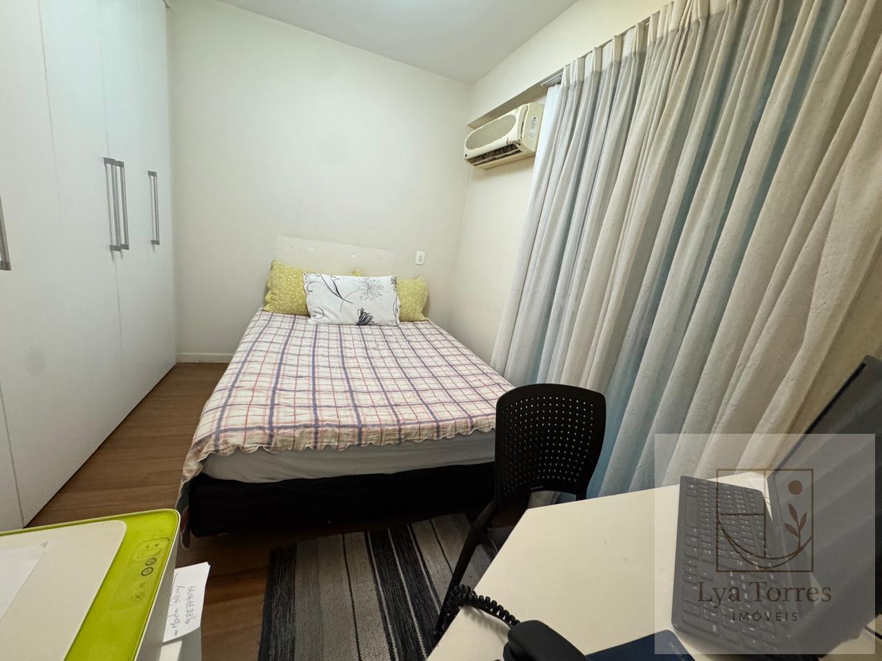 Apartamento de 3 quartos no Leblon