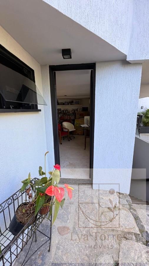 Casa em Condomínio de 5 quartos no Barra da Tijuca