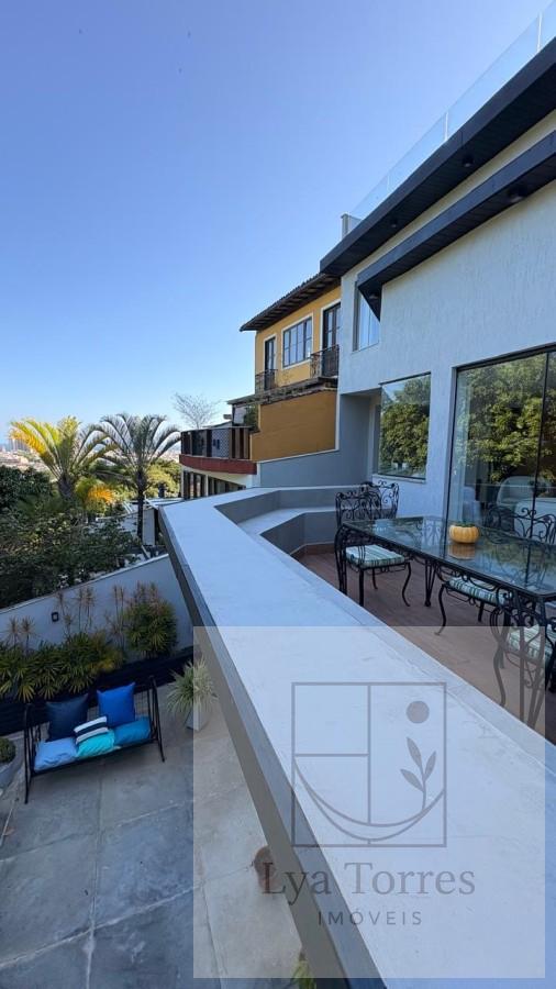 Casa em Condomínio de 5 quartos no Barra da Tijuca