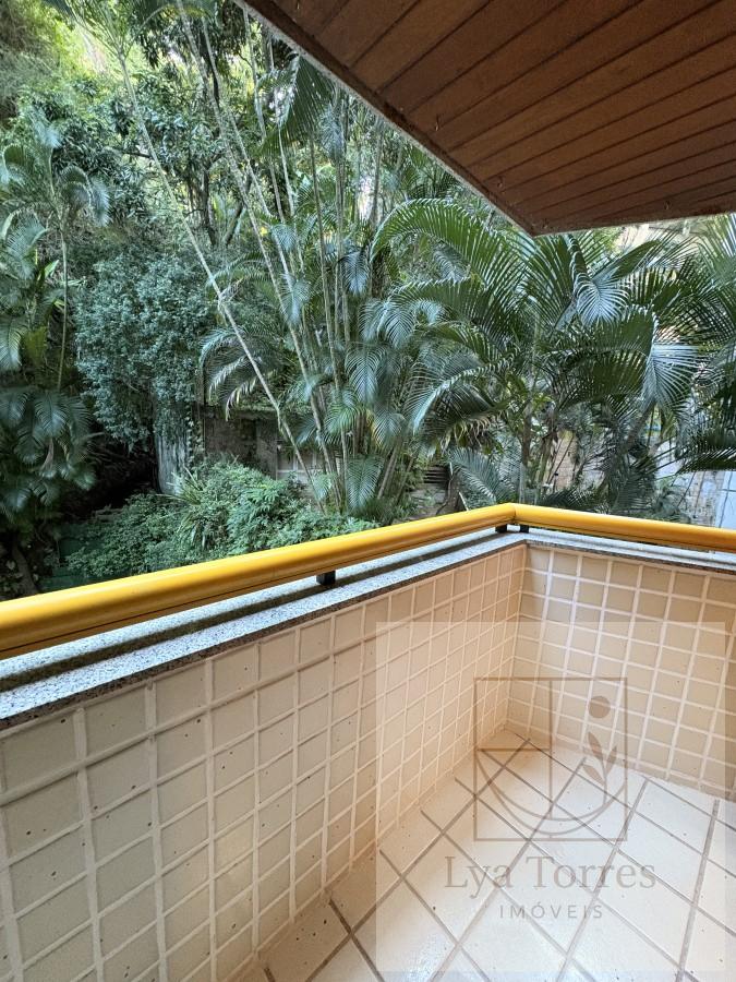 Apartamento de 2 quartos no Leblon