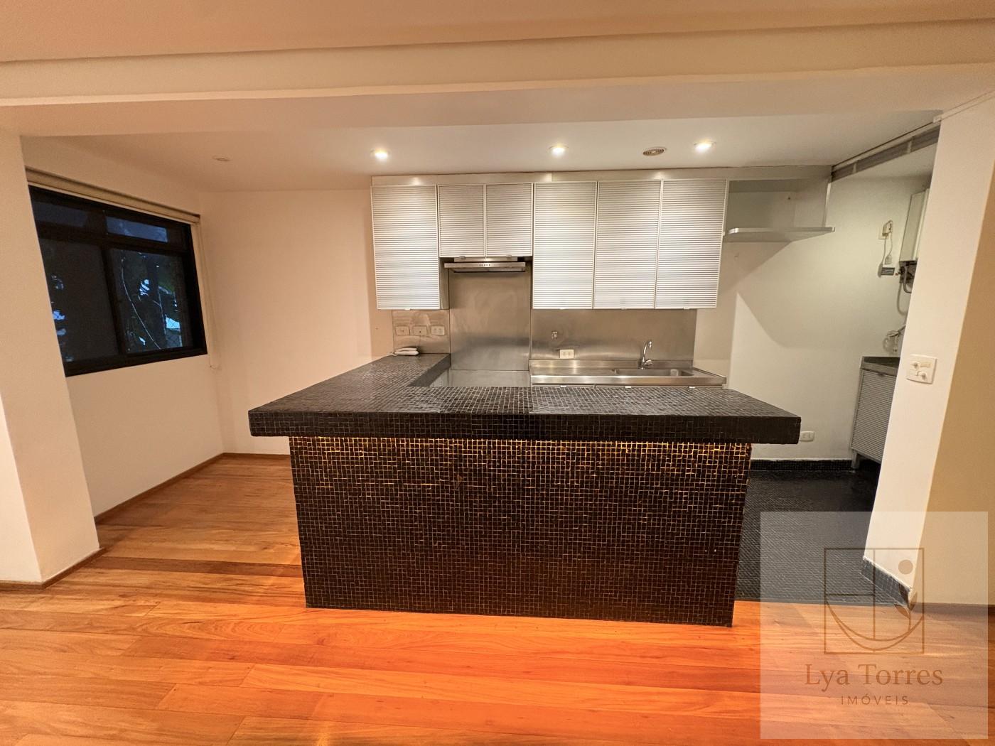 Apartamento de 2 quartos no Leblon