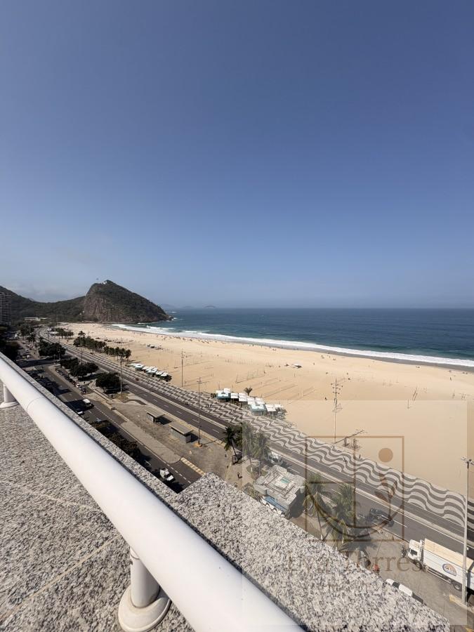 Apartamento de 2 quartos no Leme